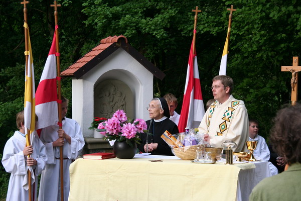 2008_05_18_Materl_Schonungen_Gottesdienst_09.JPG
