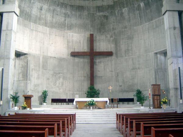 Franziskanerkirche Mostar - Bänke