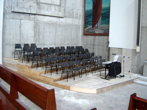Franziskanerkirche Mostar - Bänke