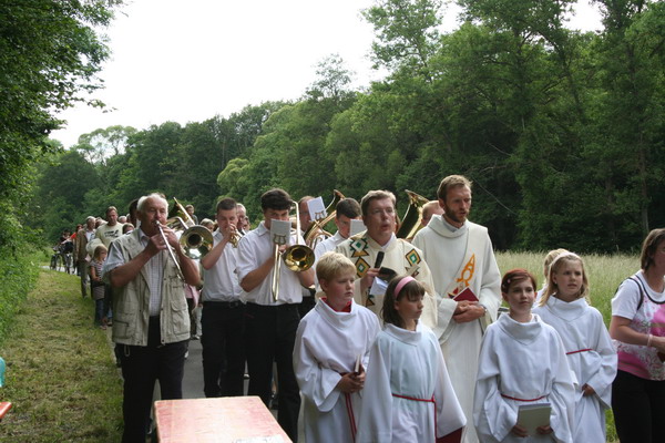 07-06-03 - Marterl Schonungen Gottesdienst