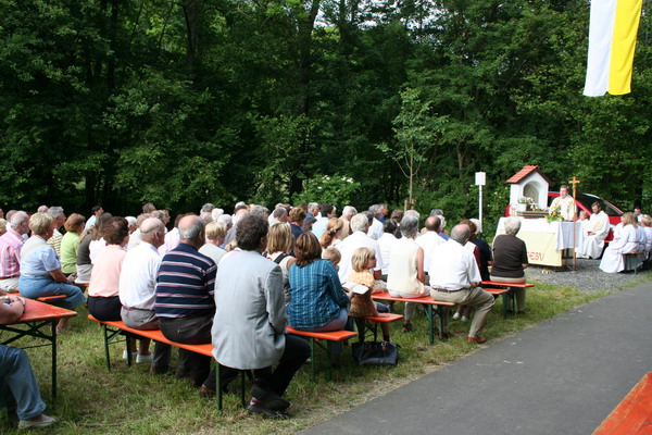 07-06-03 - Marterl Schonungen Gottesdienst