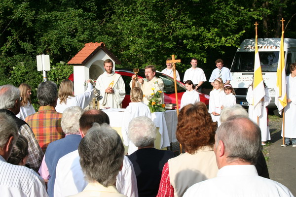 07-06-03 - Marterl Schonungen Gottesdienst