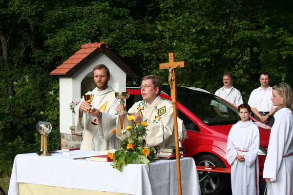 07-06-03 - Marterl Schonungen Gottesdienst