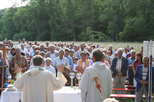 07-06-03 - Marterl Schonungen Gottesdienst