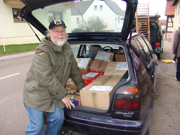 paketaktion_2006_verladen_impressionen_01.jpg