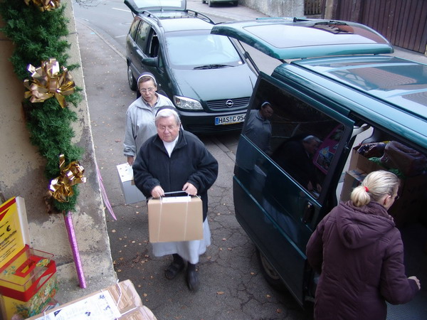 paketaktion_2006_verladen_impressionen_04.jpg